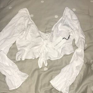 NWT Long sleeve middle tie crop top